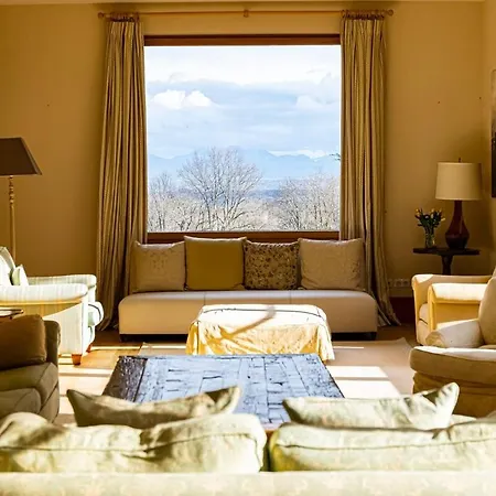 Villa Chateau D 'echenevex, Geneva *