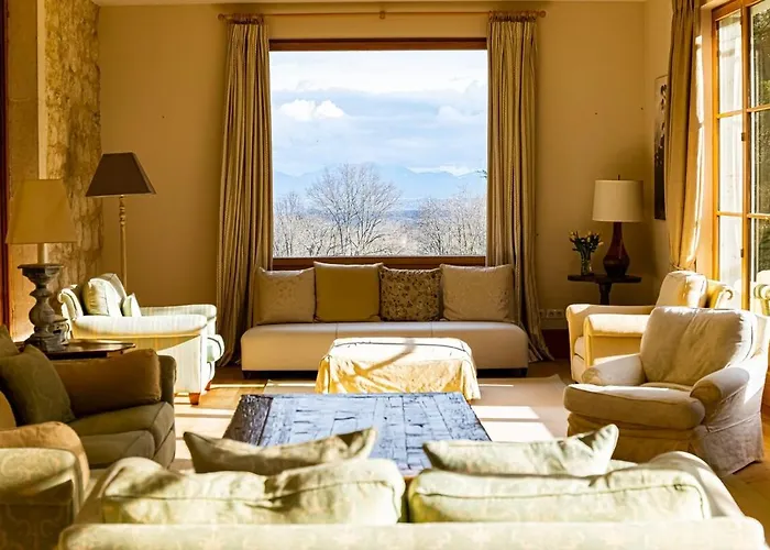 Вилла Chateau D 'echenevex, Geneva *